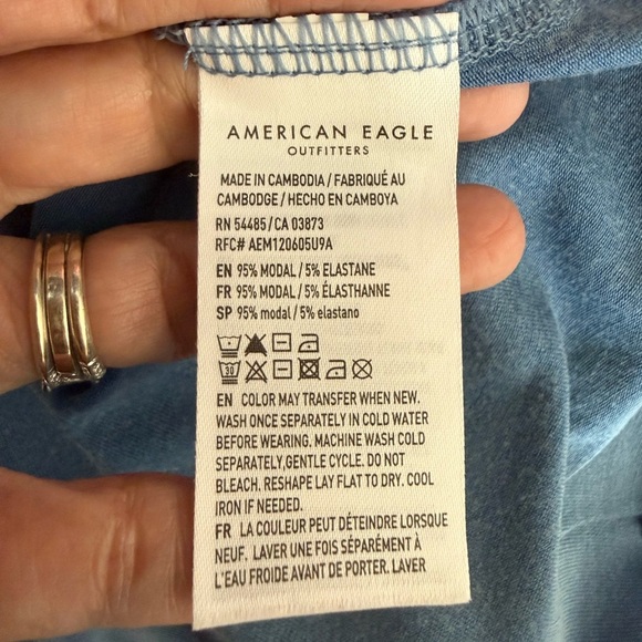 American Eagle Soft & Sexy Blue Roll Sleeve Crewneck Pocket T Shirt Size Small - Picture 11 of 11